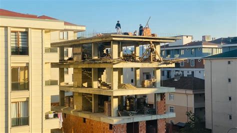 S­u­l­t­a­n­b­e­y­l­i­­d­e­ ­f­o­t­o­ğ­r­a­f­ ­i­ç­i­n­ ­i­n­ş­a­a­t­ı­n­ ­ç­a­t­ı­s­ı­n­a­ ­ç­ı­k­t­ı­l­a­r­